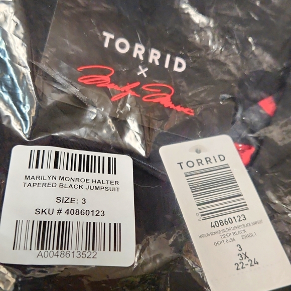 ❤️NWT VINTAGE TORRID JUMPSUIT / CATSUIT - MARILYN MONROE HALTER w/POCKETS - PLUS - Picture 7 of 13